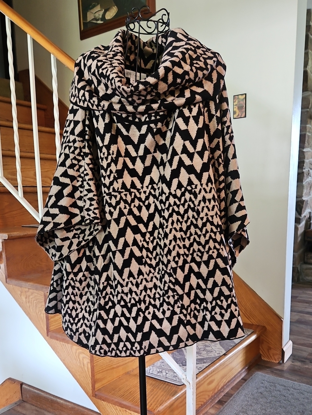 👚Fever Black and Cream Leopard-Style Knit Poncho